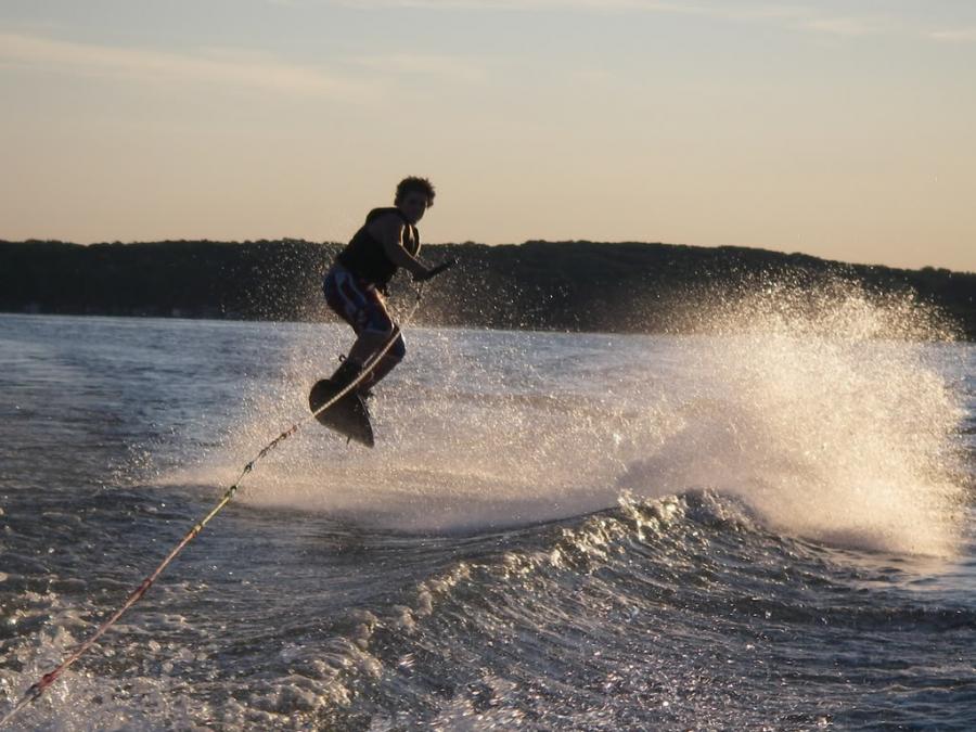 Name:  wakeboarding005-2.jpg
Views: 520
Size:  86.9 KB